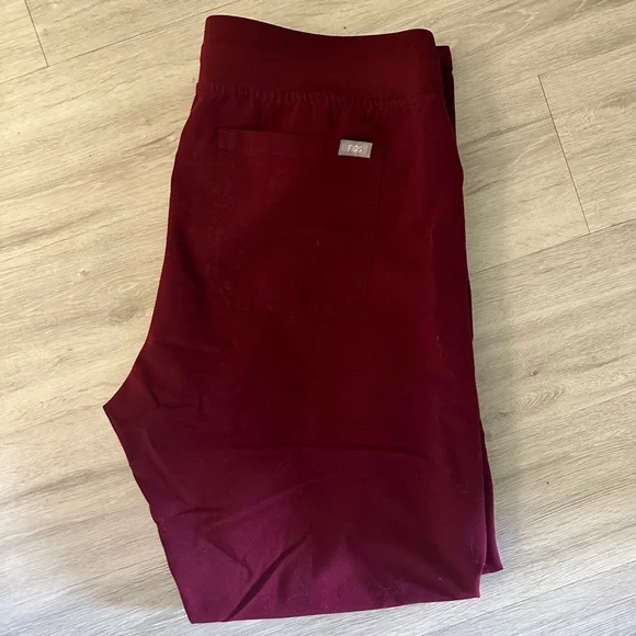 Figs Livingston Basic Scrub Pants- Burgundy - Picture 2 of 8
